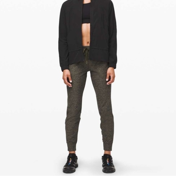 Lululemon Ready To Rulu Green Jogger Size 6 - Picture 2 of 5